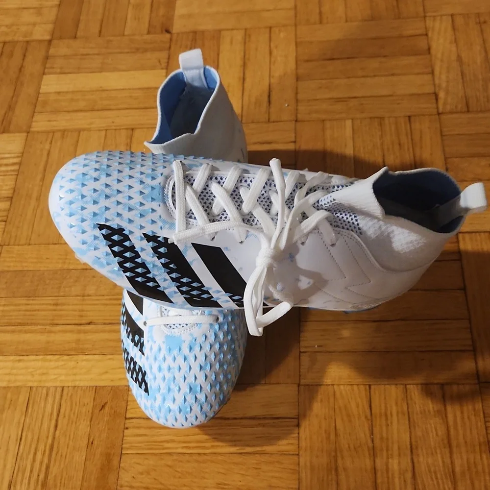 Adidas Soccer boots - Picture 2 of 4